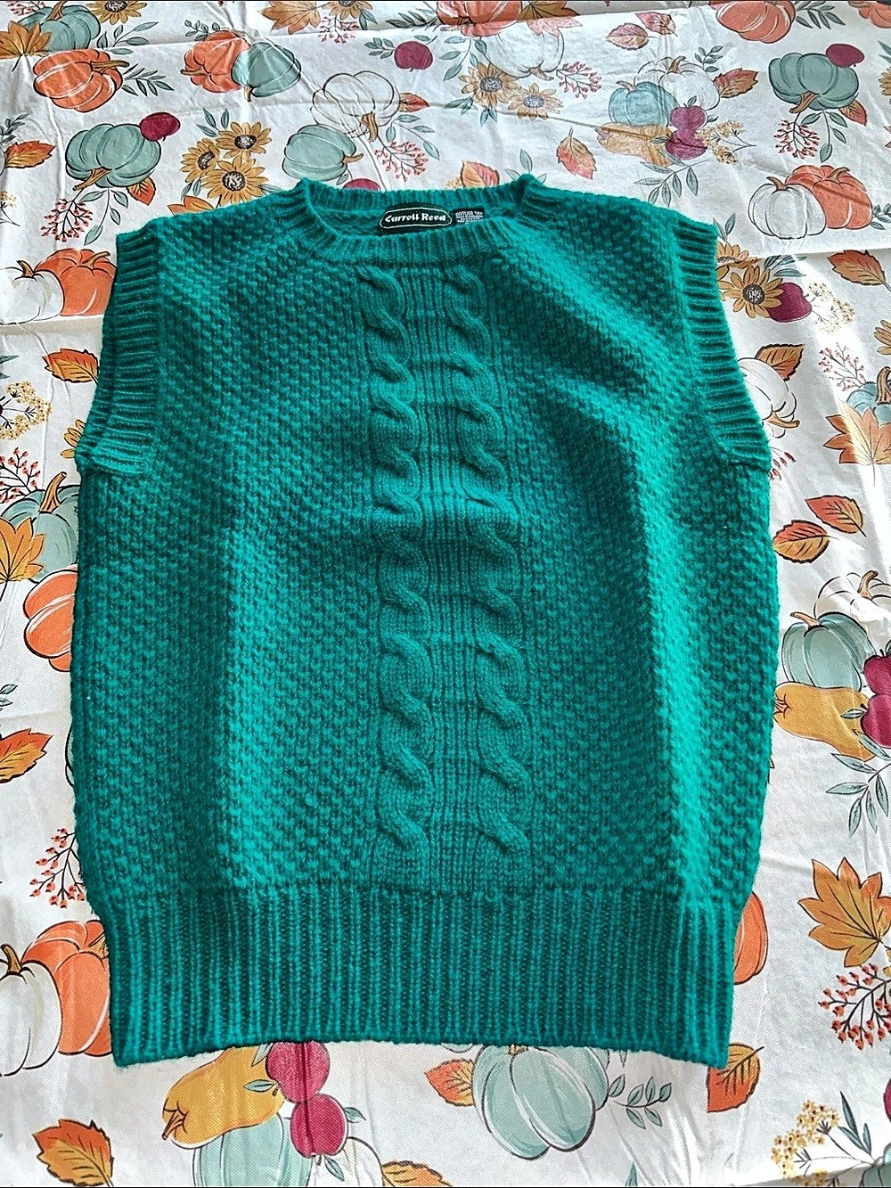 Carroll Reed Cable Knit Wool Sweater in Green